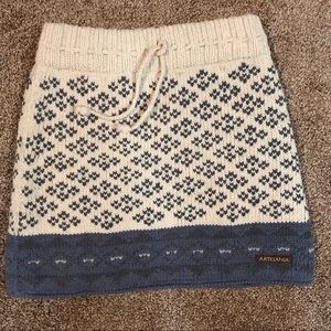 Artesania wool mini skirt (nwot)